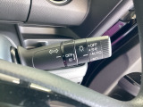 【オートライト(AUTO)】外の明るさをシステムが感知して、自動でヘッドライトが点灯します。ヘッドライトつけ忘れを防ぐ便利機能です