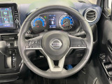 【ステアリングスイッチ】運転中、前方から目線をそらすことなく、オーディオ等の操作が可能な便利機能!安心&快適なドライブを演出してくれます♪