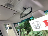 Hondaセンシング搭載!ミリ波レーダーと単眼カメラで、クルマの前方の状況を認識。ブレーキやステアリングの制御技術と協調し、安心・快適な運転や事故回避を支援する先進のシステムです!