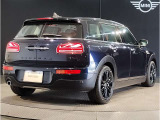MINIのお車は、&ldquo;駆け抜ける歓び&rdquo;を体現しております。走行の安定性とコーナリングの良さを追求し、思い通りにハンドルの操作可能です。