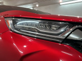 LEDヘッドライトは、点灯の瞬間から最大光量を発揮し、突然暗くなるトンネルなどでの安定感を高めます。