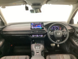 【前方視界】開放的な前方視界!運転がしやすく疲れにくいです♪窓が大きく、見通しがとっても良いおクルマですよ♪