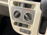 寒い冬も暑い夏も全席に快適な空調を届けてくれる、ダイヤル式エアコンを装備♪