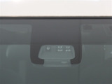 サポカーは、高齢運転者を含めたすべてのドライバーによる交通事故の発生防止・被害軽減対策の一環として、国が推奨する新しい自動車安全コンセプトです。詳しくは販売店スタッフまでおたずねください。