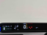 TFTカラ-マルチインフォメ-ションディスプレイ4.2インチの液晶画面に、安全・安心のコンテンツやオ-トエアコンのステ-タスなど、さまざまな運転情報を表示し見やすさにこだわったメ-タ-です♪