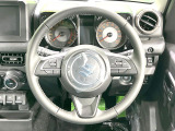 【純正革巻きステアリング】上質な革を使用することで、手にしっかり馴染みとても運転しやすいハンドルです♪