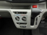中古車は一物一価、同じようなお車でも、整備状況、外内装の状態など様々です。