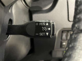【クルーズコントロール】アクセル操作をしなくても車が自動でスピードを保ってくれ、高速道路での長距離走行が楽に♪