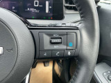 日産プロパイロット付きです!高速道路の運転で疲れが軽減できます!さらにハンドルを握っているだけでハンドル操作を支援してくれます!