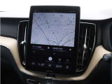Googleのアプリとサービスがビルトインされ、スマホと同じように車両を直感的に操作できます。Googleマップが統合されており、リアルタイムの交通情報、音声操作によってより早く目的地に到着できます。