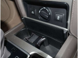 トヨタの認定中古車には、ロングラン保証が付いております。メーカーや年式を問わず1年間走行距離無制限の保証が付いておりますので、ご購入後も御安心ください。