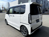 Honda車は低重心です。室内の居住空間は大事ですが、運転する楽しさや喜びも実感できる車となっております。空気抵抗時が低ければ燃費性能も向上しますよね。