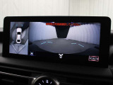 上から車両を見下ろしたような映像をナビゲーション画面に表示する「パノラミックビューモニター」を搭載しています。