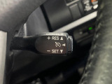 【クルーズコントロール】高速道路もラクラク走行。アクセルを離しても一定速度で走行ができ、長距離運転時の負担を軽減!加速・減速も簡単なスイッチ操作で調整できます。