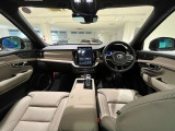 XC90  T8 AWD Ultra ダーク