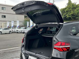 BMWを熟知したメカニックによる、360度の納車前点検。ドイツ本国と同様の教育・訓練を受けたメカニックが徹底的に点検、整備した後にお客様にお引渡しします。
