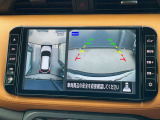 アラウンドビューモニターは、まるで上空から見たような映像で駐車をサポート!苦手な駐車も心強いですね!