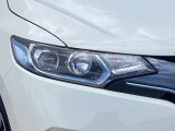 明るくて長寿命のLEDヘッドライト採用