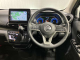 ステアリングスイッチ付きで操作・運転がしやすいハンドルです★