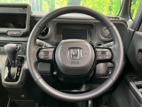 【純正革巻きステアリング】上質な革を使用することで、手にしっかり馴染みとても運転しやすいハンドルです♪