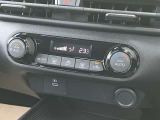 【オートエアコン】 設定温度は一定のまま、1年中、車内は快適空間♪快適温度♪