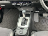 電子パーキング装着車!!ブレーキホールド機能付きで、信号待ちでも楽々です!!