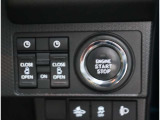 ご来店いただければ軽自動車からスポーツカー、1ボックスやセダンや輸入車などパソコンひとつで850台すべての在庫をご覧いただくことができます!
