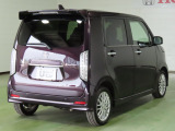 VSA(横滑り抑制とタイヤ空転抑制、ABSを統合した挙動安定化システム)装備です!車の急激な動きの変化を抑え、滑りやすい道でも安心して運転できます!