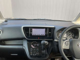 大きなガラスで視界が良く運転しやすいです