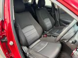 人間工学に基づいた設計で、理想的な運転姿勢を常にキープします。Ergonomic design maintains your ideal driving posture.