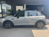 弊社ポリシーとして、全中古車、お忙しく実車確認できないお客様のために実車確認頂かなくとも安心して購入頂けれるクオリティを目指して仕上げております。