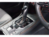 ミッションはストレート型CVTマニュアルモード付になります、CVT車ですがマニュアル感覚で運転操作ができます!シフト周りにはX-MODEスイッチも装備しております!