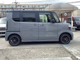長さ339cm幅 147cm高さ179cm軽自動車です。