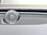【Bowers & Wilkins】ボルボのプレミアムオーディオ。車内空間という特殊な環境に100年以上の伝統を持つイェーテボリ交響楽団の音響を再現した「コンサートモード」を搭載。