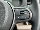 Hondaセンシングの機能のひとつ、アダプティブクルーズコントロール付!アクセルから足を離しても設定したスピードと前車との車間を保ち走行してくれます!車線維持もアシスト☆高速道路で疲労軽減ですね☆