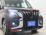高輝度で点灯速度が速く、しかも消費電力の少ないLEDヘッドライトが装備されています!LEDの明るい光が走行中の視界の確保をサポートして、夜のドライブがより楽しく安全に運転できます♪