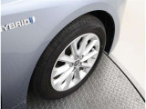 かっこいいホイールですね。 車のイメージを大きく左右するホイール部分はコダワリを持ちたいですね。