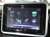 ナビゲーションはパナソニック8インチSDナビ(CN-RZ866)を装着しております。AM、FM、CD、DVD再生、Bluetooth、音楽録音再生、フルセグTVがご使用いただけます。