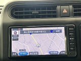 純正ナビを装備。タッチパネル式で使いやすく、お出かけもラクラクです。
