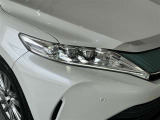 LEDヘッドライトです。デザイン性がよくとても明るいので、夜間の走行や悪天候でも安心です。しかも長寿命!