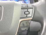 【レーダークルーズコントロール】高速道路での長距離走行が楽に!!自動で速度を保つクルーズコントロールが、衝突軽減システムと連携し、前方の車両を感知して車間を保つように速度調節してくれます!!