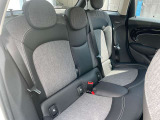 MINIを熟知したメカニックによる、360度での納車前点検。ドイツ本国と同様の教育・訓練を受けたBMW専門のメカニックが、360度によるポイントを徹底的に点検、整備いたします。