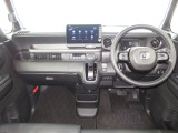 ●『元試乗車』です。この車は、当社(新車ディーラー)で試乗や業務で使用していました。そのため年式が新しく、車検が長く残っています。元試乗車は人気がございます。