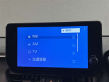 ディスプレイオーディオやカーナビは、現代のドライブにおいて欠かせない装備のひとつです。初めての場所でも迷いにくく、快適なルート案内で運転をサポートします。移動中のエンターテインメント性も高まります。