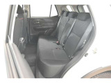 中古車をキレイで気持ちよくお乗りいただけるよう、エンジンルームからシートを外した洗浄まで、目に見えない部分も徹底的に洗浄しています!
