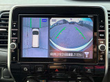 駐車時はナビゲーションでアラウンドビューモニターを見ることができ、安心して後ろを把握することが出来ます。