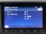 メモリーインターナビ付いています。スマートフォンとの連動も可能です。