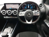 ・禁煙車で車内に気になるニオイもございません