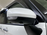 ウィンカーミラーで更にスタイリッシュで存在感もマル!対向車からの視認性アップで安全性も高まります