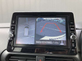 アラウンドビューモニター 駐車場での車庫入れや狭い道路での走行にカメラで確認が出来るので安心です。